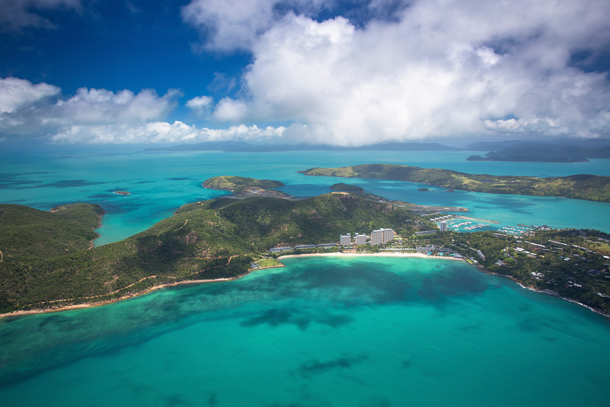 Flyt Out Cheap Flights from Lobster Cove (GON) to Hamilton Island (HTI)