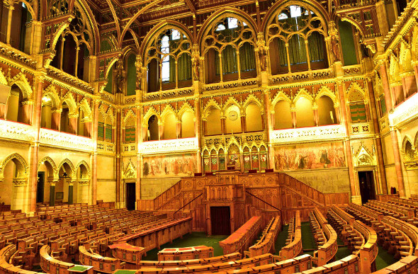 File:Hungarian Parliament Building - Council Hall (27035904623).jpg -  Wikimedia Commons