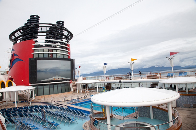 Pool deck, Disney Cruise Line