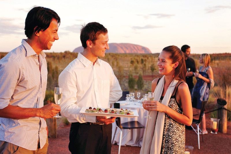 sounds of silence dinner overlooking uluru at sunset