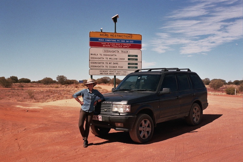 Here I am at the start of the Oodnadatta Track just outside of Marla - with said Akubra ;)