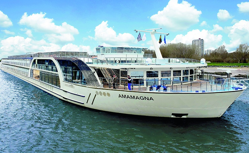 amamagna river cruise ship APT