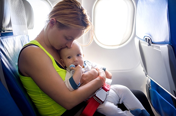 35 Easy Airplane Activities For Toddlers on a Long Haul Flight