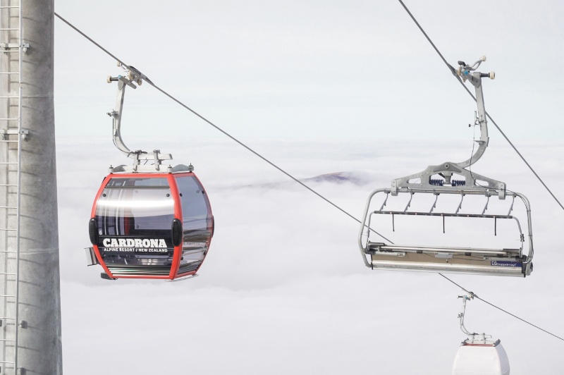 McDougall’s Express Chondola at Cardrona ski lifts