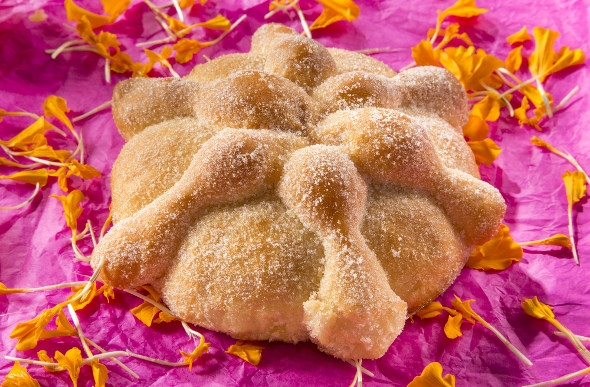 Day of the Dead pan de Muertos  