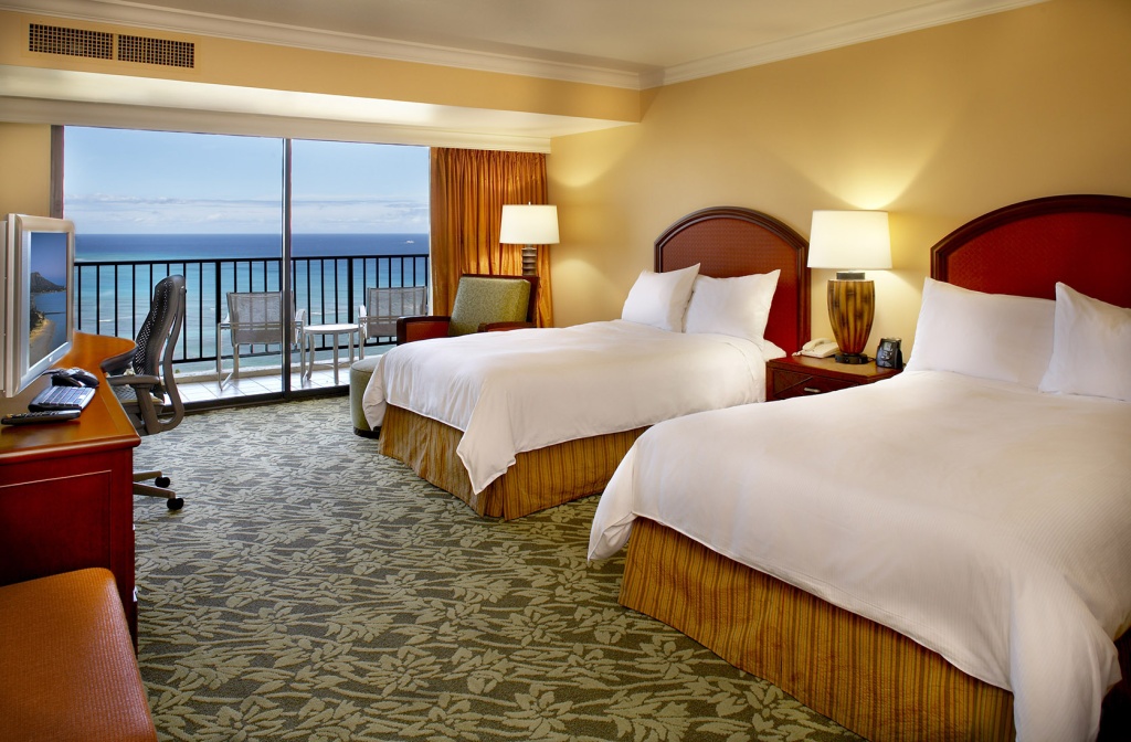 Double bed suite with ocean view