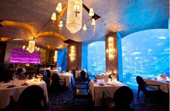 Aquarium restaurant in Dubai  