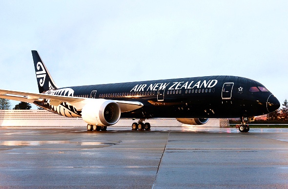  Air New Zealand plane on the runway 