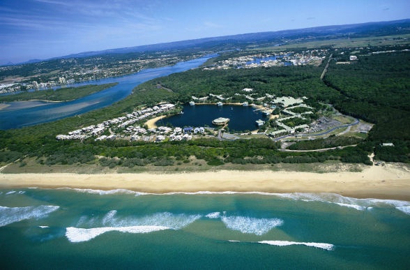  Aerial view of the Novotel and surrounding beach at Twin Waters 
