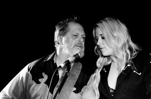  country singers duet in black and white 