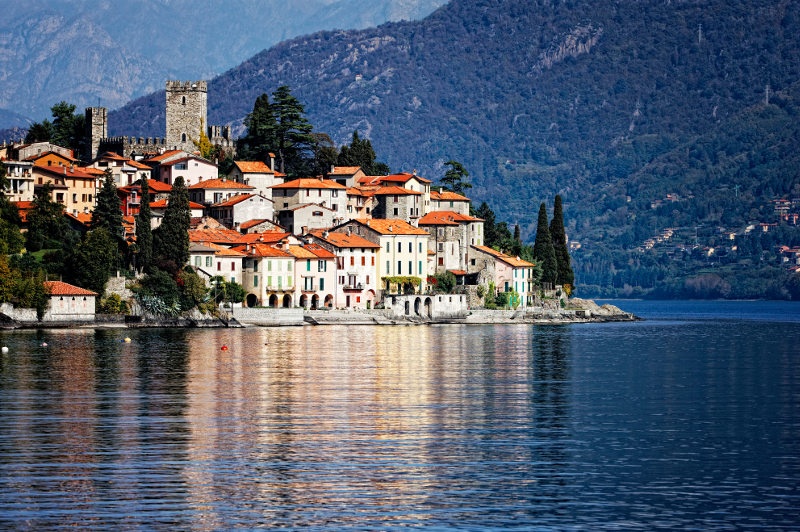 Waterfront villas on Lake Como, Italy