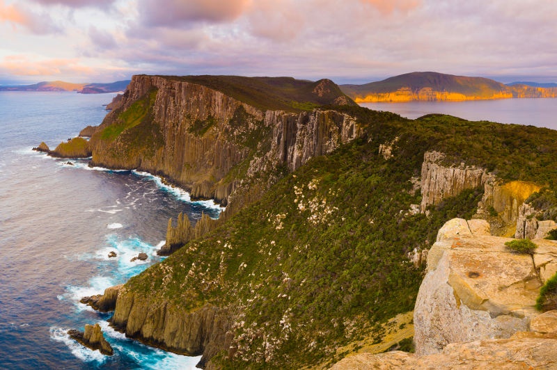 cape pillar tasman national park sea cliffs