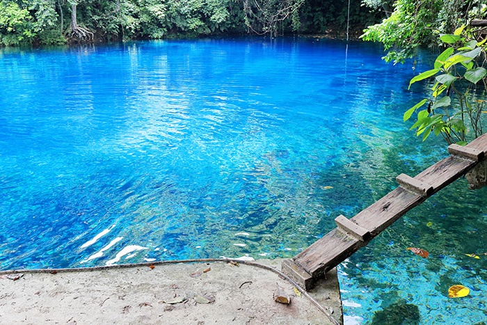 blue holes of espiritu santo vanuatu