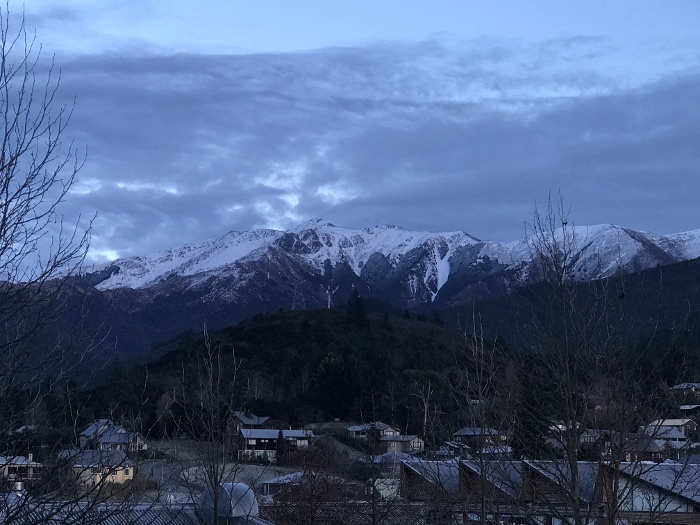 hanmer springs alpine town south island of new zealand