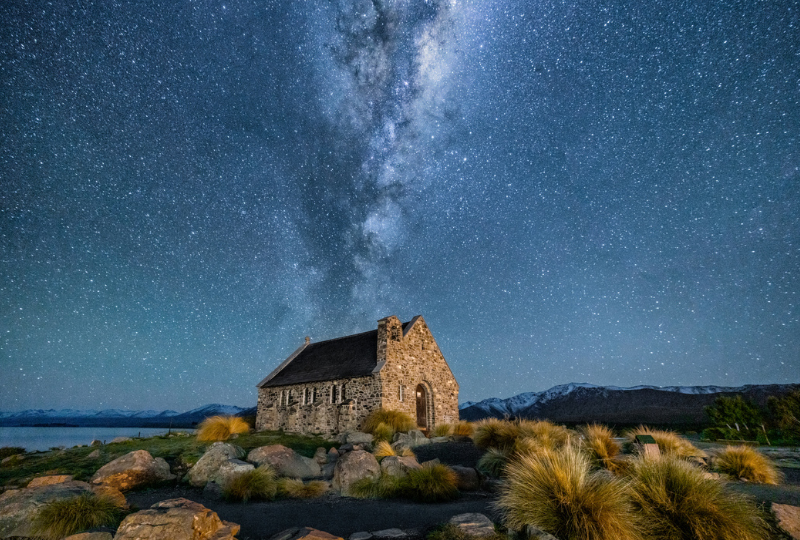 House on lake tekapo at night 