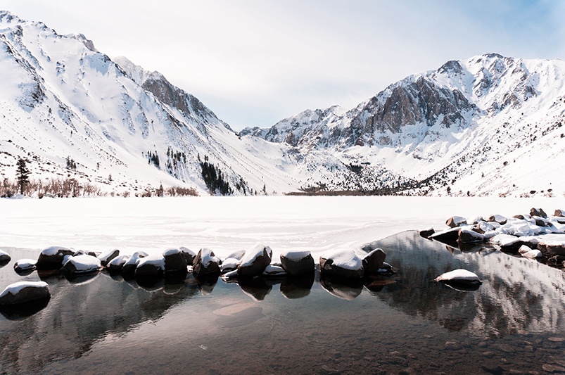 Winter snowscape in the Eastern Sierras, California