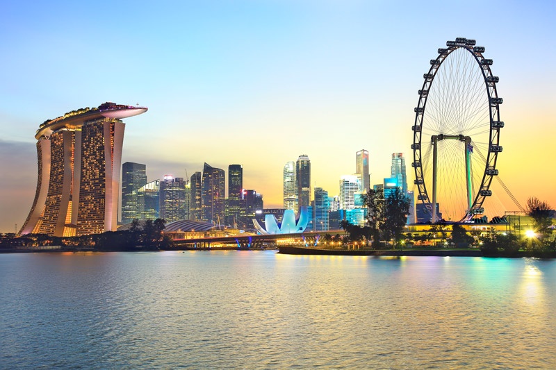 The Singapore Flyer at dusk. 