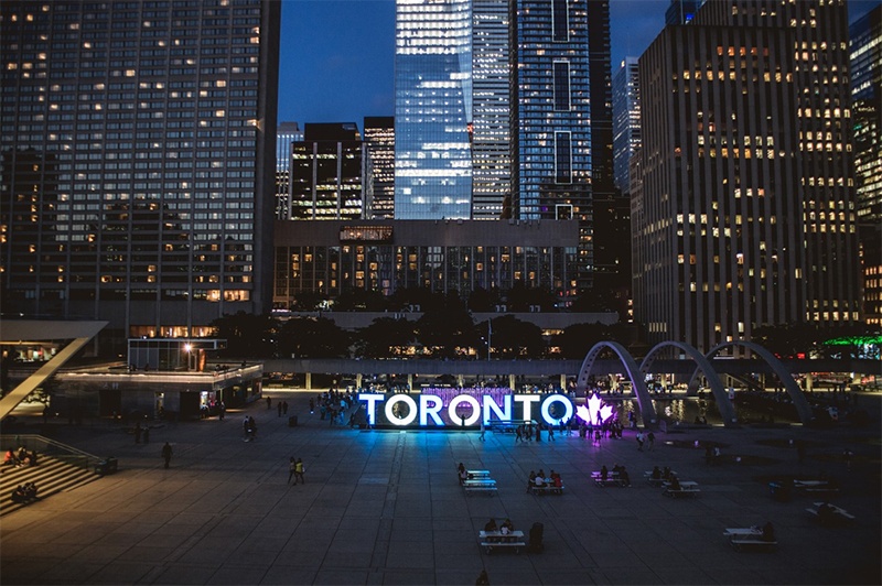 Toronto city at night