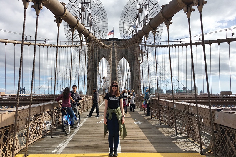  FC travel expert Vanessa Caton Brooklyn Bridge