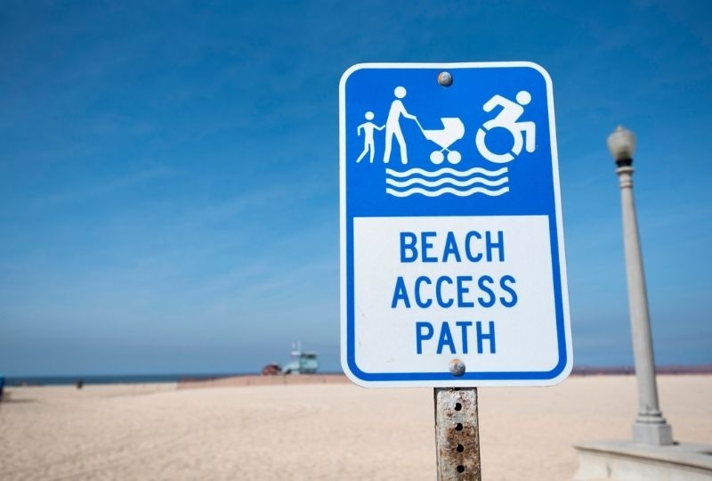 Image of sign indicating wheelchair accessible beach
