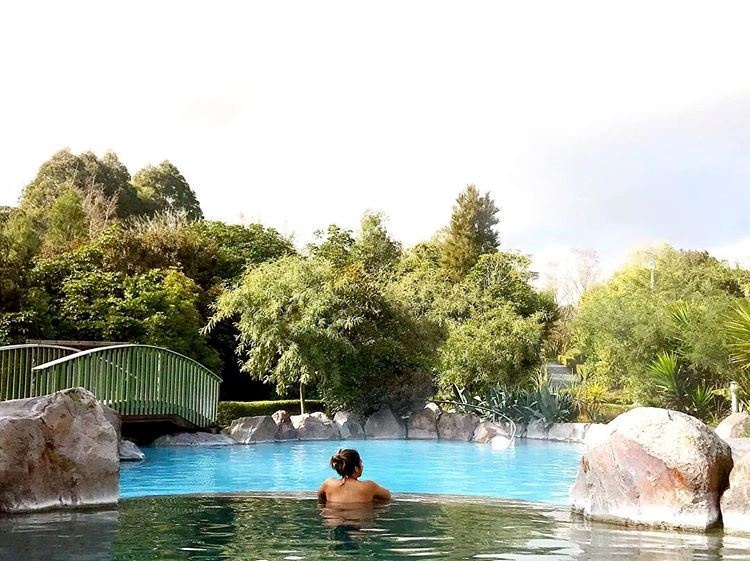 Wairakei, Taupo hot pools